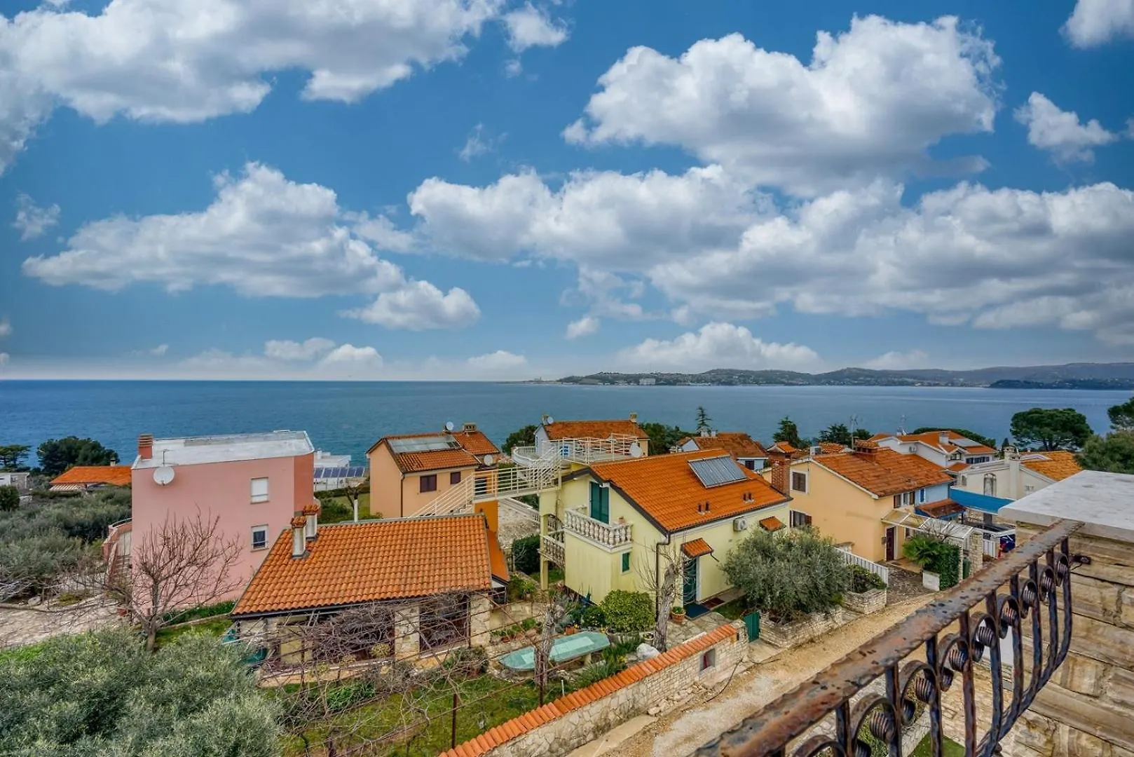 Emma Monte Rosso Apartment Crveni Vrh