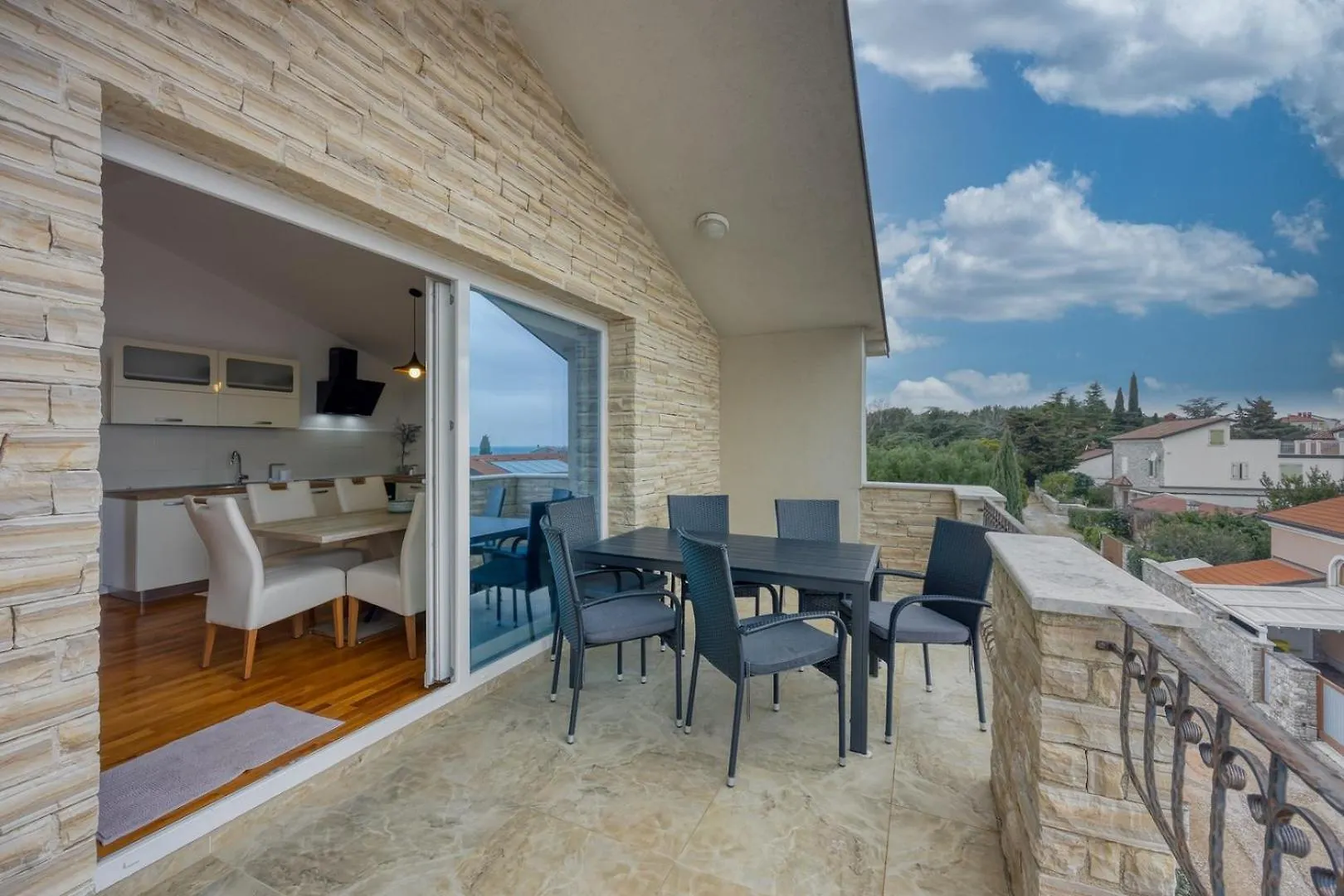 Emma Monte Rosso Apartment Crveni Vrh 0*,  Croatia